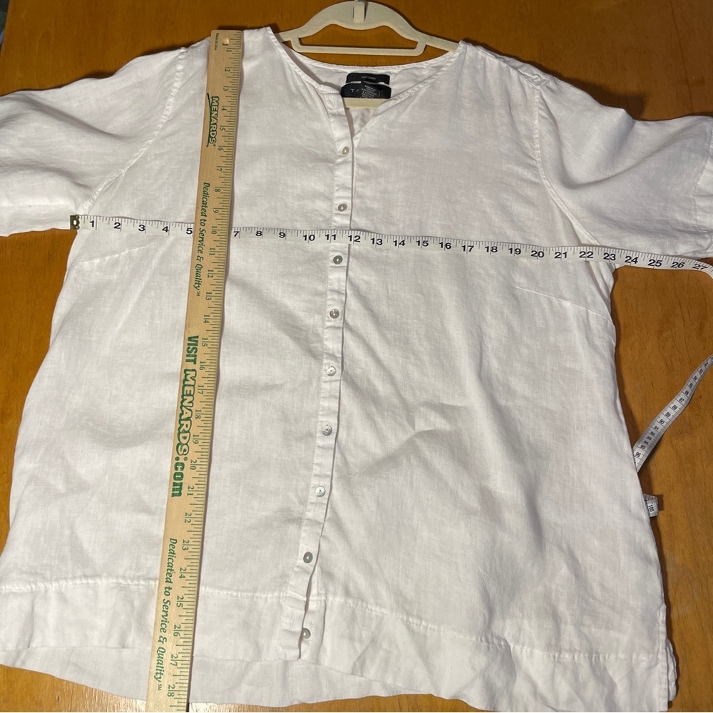 Tahari 100% Linen Women’s White Button Up Blouse Size 2X - Picture 4 of 4